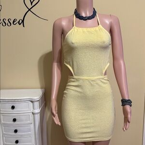 🔥Yellow Halter Neck Dress🔥